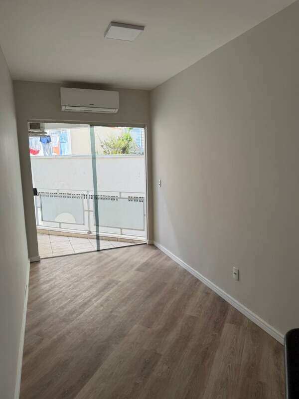 Apartamento à venda em Balneário Camboriú, Centro, com 2 quartos, 52m²